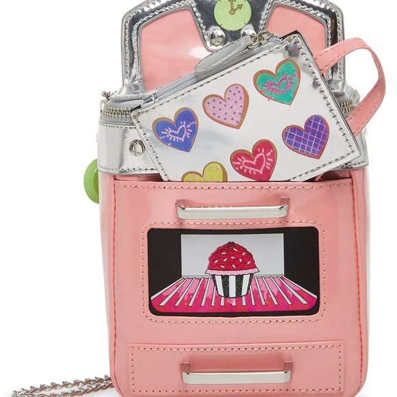 Betsey Johnson Kitsch L'Oven You Crossbody Bag Pin Oven & Pouch BJ33785M New - Picture 2 of 12